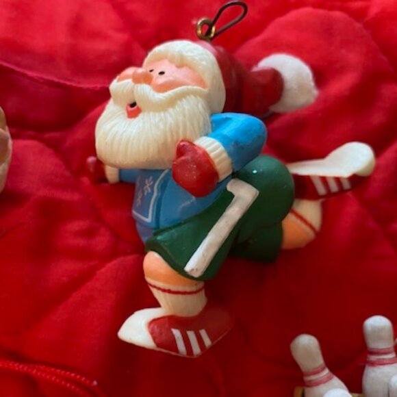 Lot of 9 * SPORTS Christmas Ornaments * FOOTBALL Basketball GOLF Bowling * SANTA - Picture 7 of 11